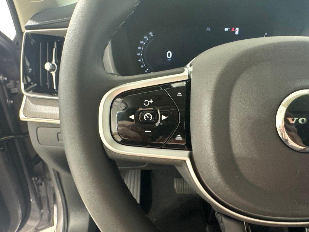 new 2026 Volvo XC90 car, priced at $75,655