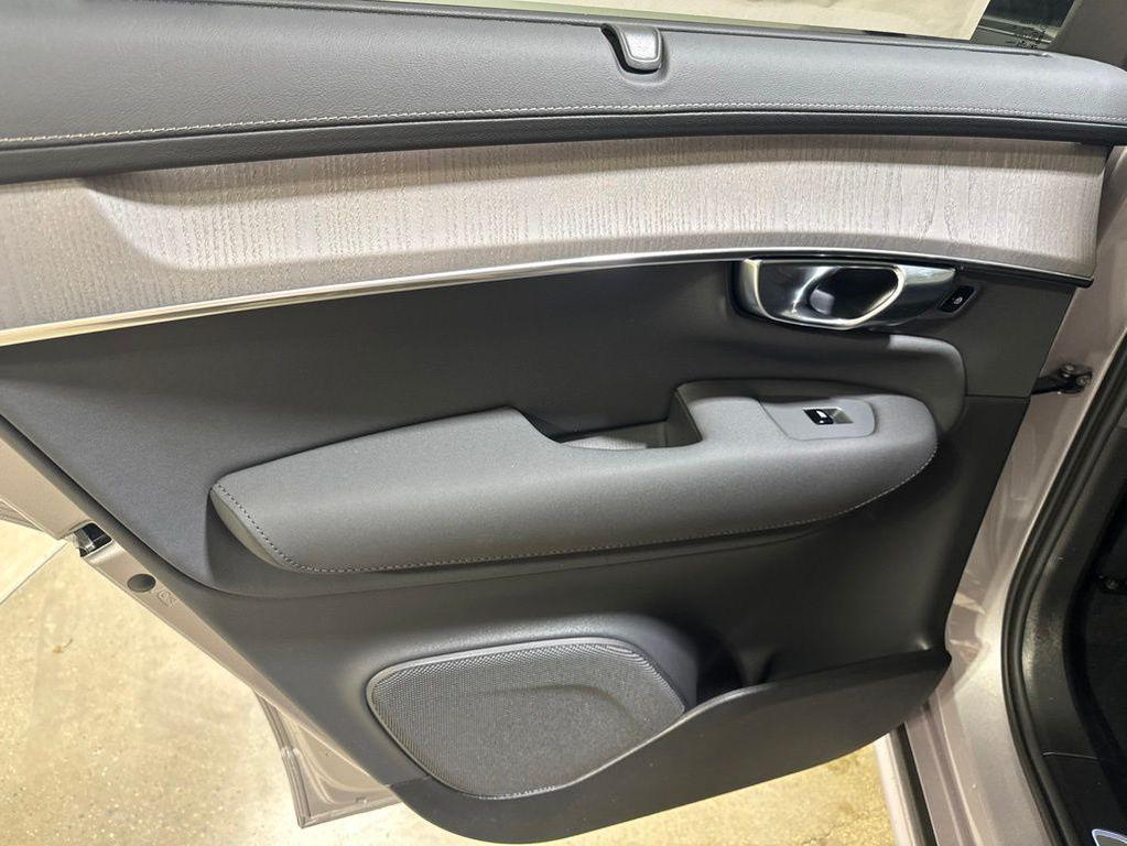 new 2026 Volvo XC90 car, priced at $75,655