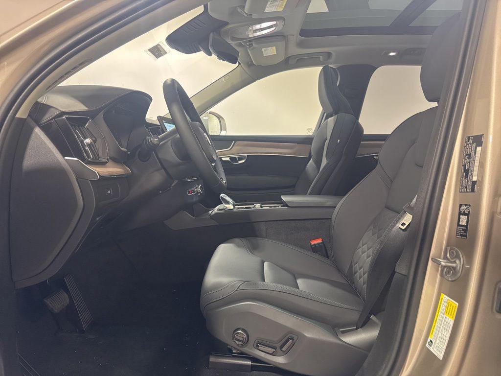 new 2026 Volvo XC90 car, priced at $70,720