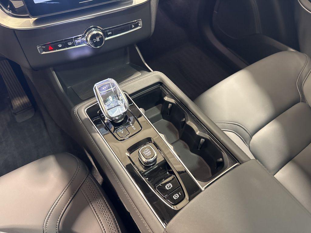 used 2026 Volvo XC90 car, priced at $59,800