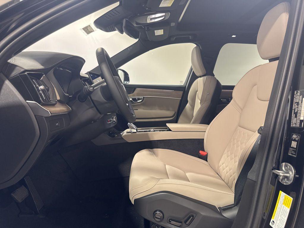 new 2026 Volvo XC90 car, priced at $72,705