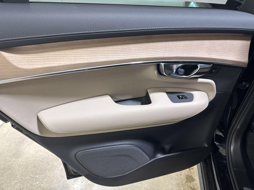 new 2026 Volvo XC90 car, priced at $72,705