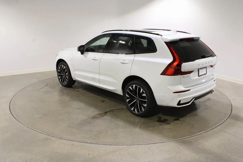 new 2026 Volvo XC60 Plug-In Hybrid car, priced at $75,224