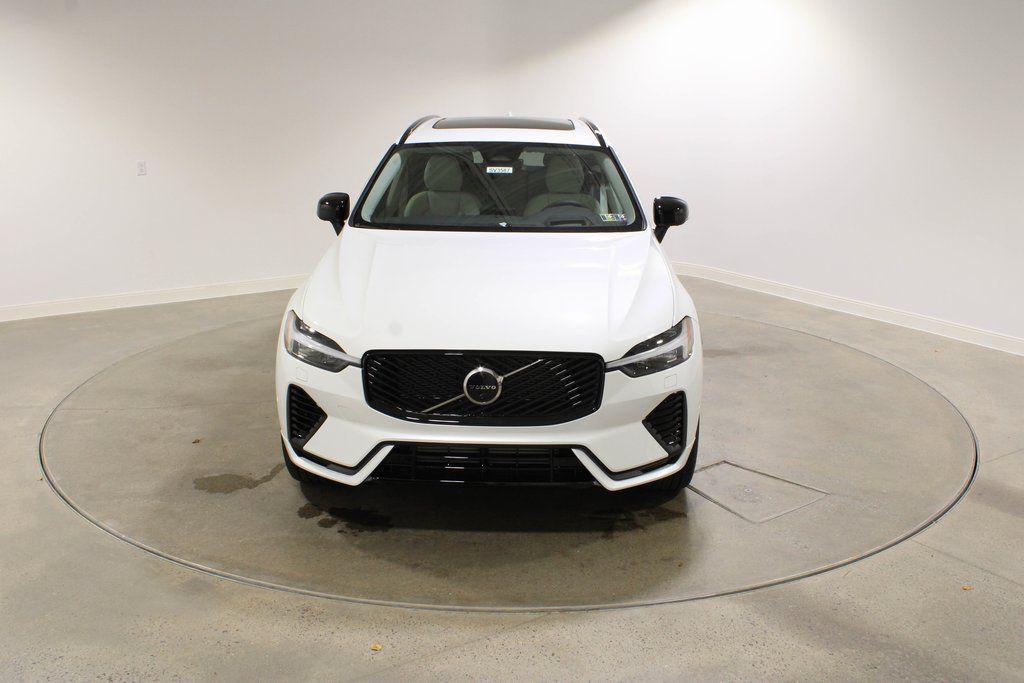 new 2026 Volvo XC60 Plug-In Hybrid car, priced at $75,235