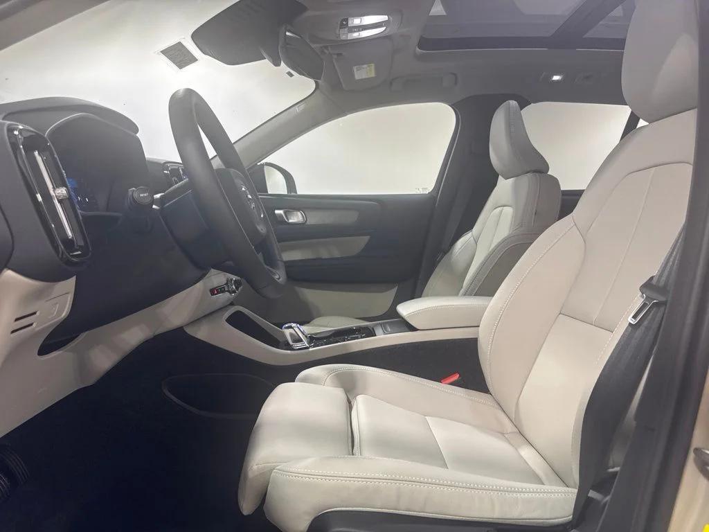 new 2026 Volvo XC40 car, priced at $51,624