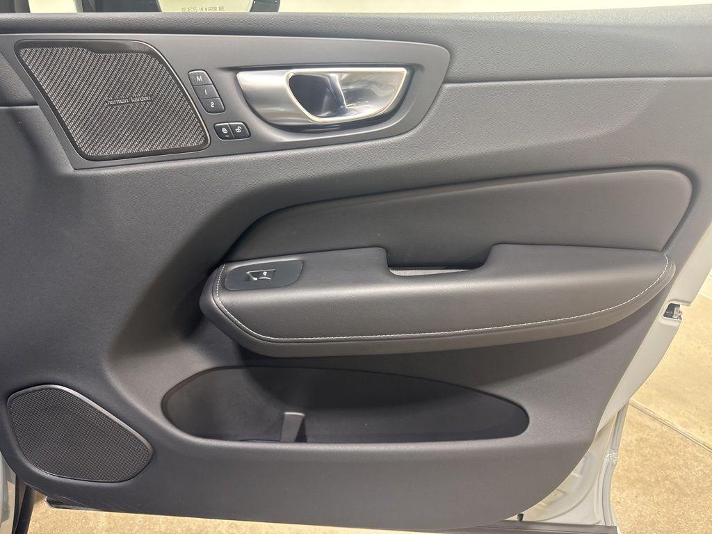 used 2024 Volvo XC60 Recharge Plug-In Hybrid car, priced at $51,898