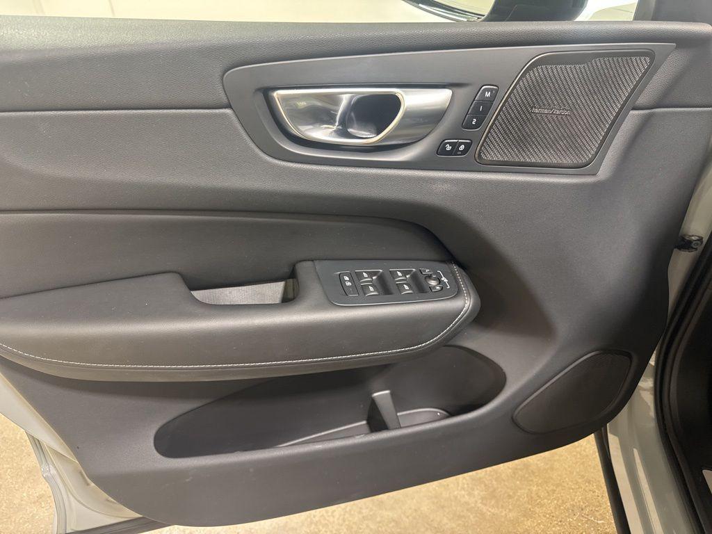 used 2024 Volvo XC60 Recharge Plug-In Hybrid car, priced at $51,898