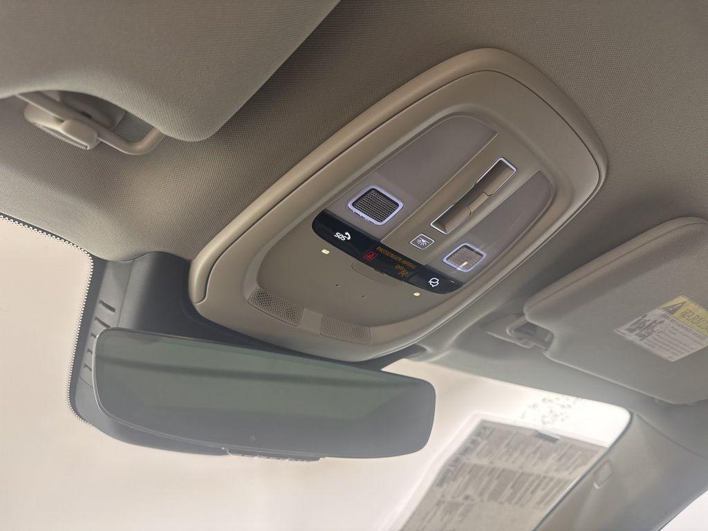 new 2026 Volvo XC90 car, priced at $75,270