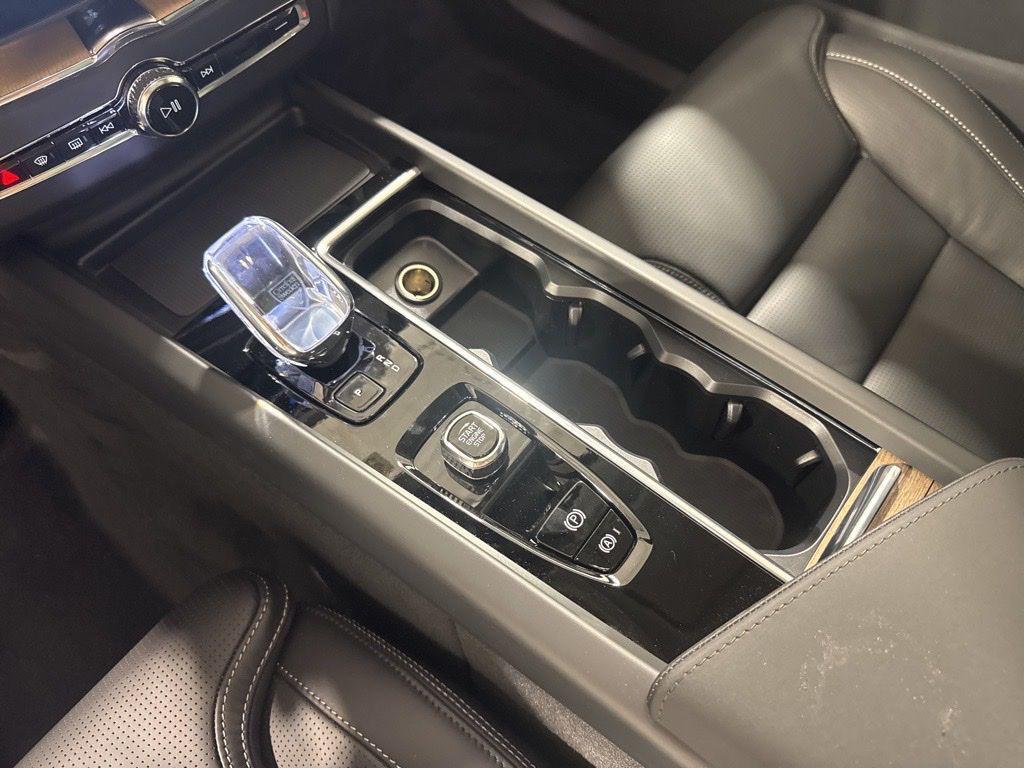 new 2026 Volvo XC60 Plug-In Hybrid car, priced at $75,845