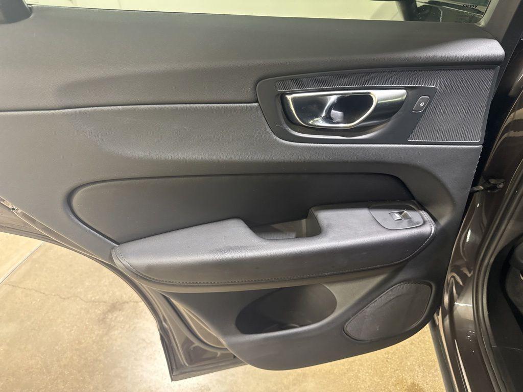 used 2023 Volvo XC60 car, priced at $30,798