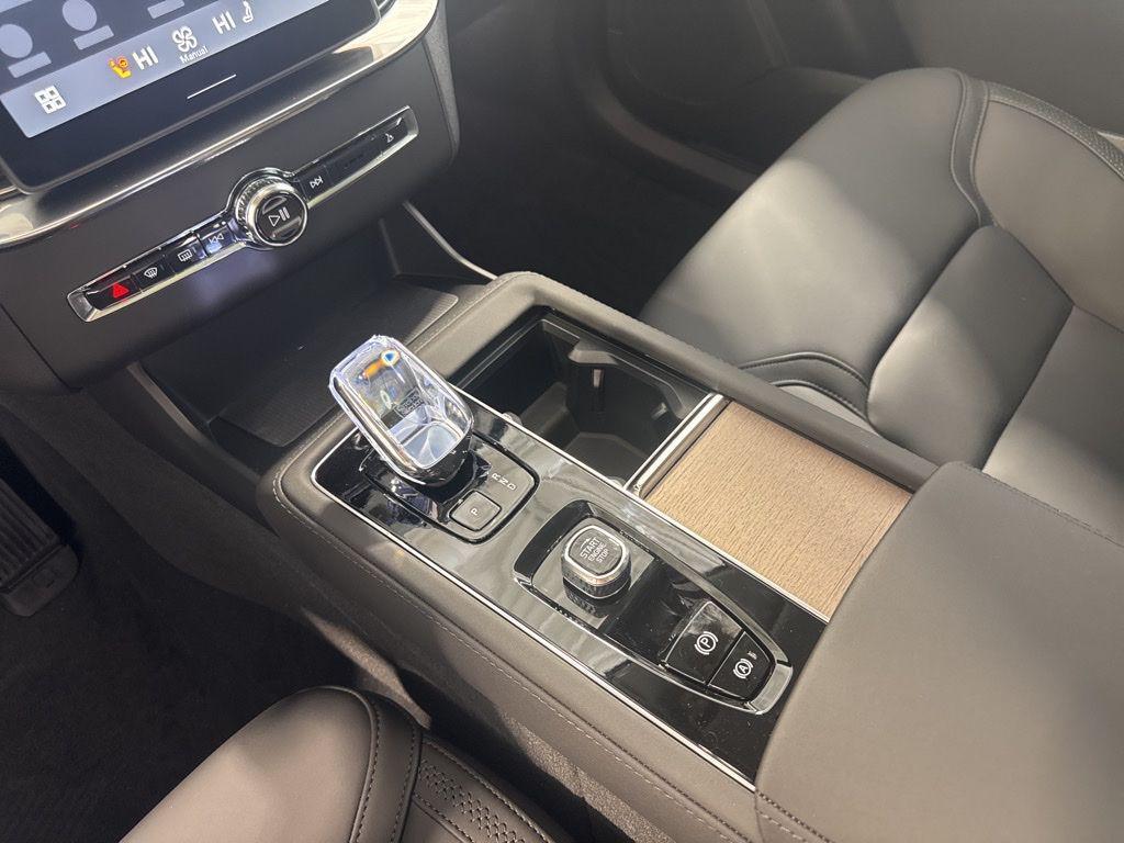 new 2026 Volvo XC90 car, priced at $62,970