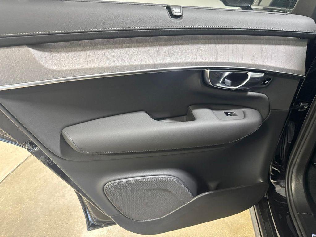 new 2026 Volvo XC90 car, priced at $72,705