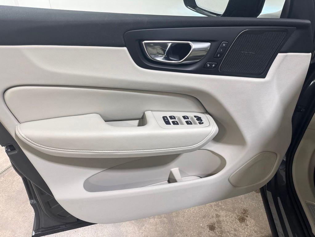 new 2026 Volvo XC60 Plug-In Hybrid car, priced at $75,320