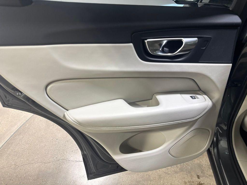 new 2026 Volvo XC60 Plug-In Hybrid car, priced at $75,320