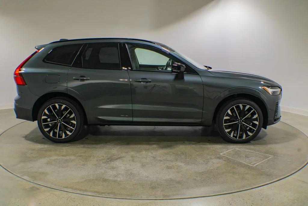 new 2026 Volvo XC60 Plug-In Hybrid car, priced at $75,309