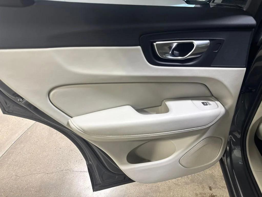 new 2026 Volvo XC60 Plug-In Hybrid car, priced at $75,309