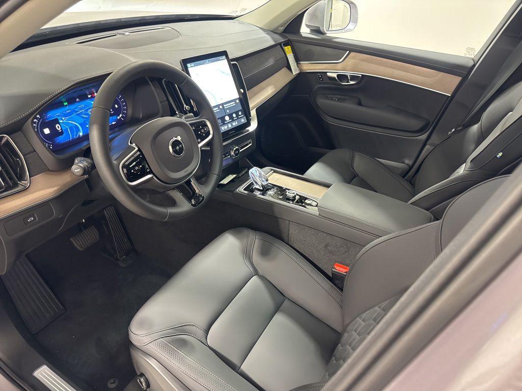 new 2026 Volvo XC90 car, priced at $71,905