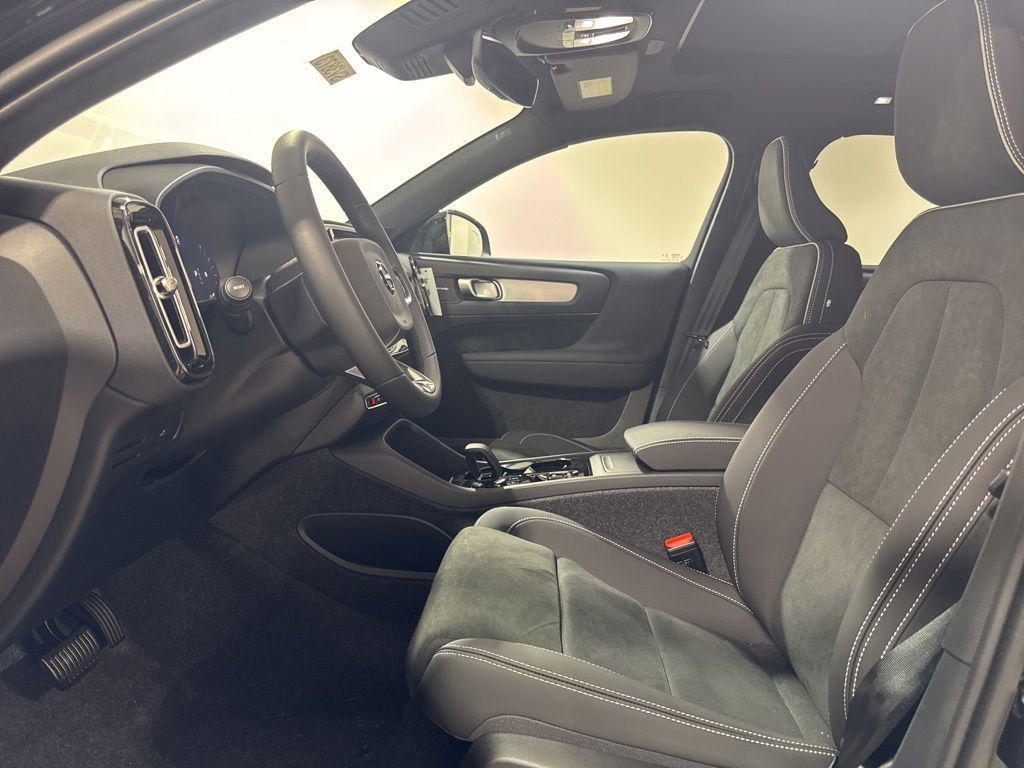 new 2026 Volvo XC40 car, priced at $54,285