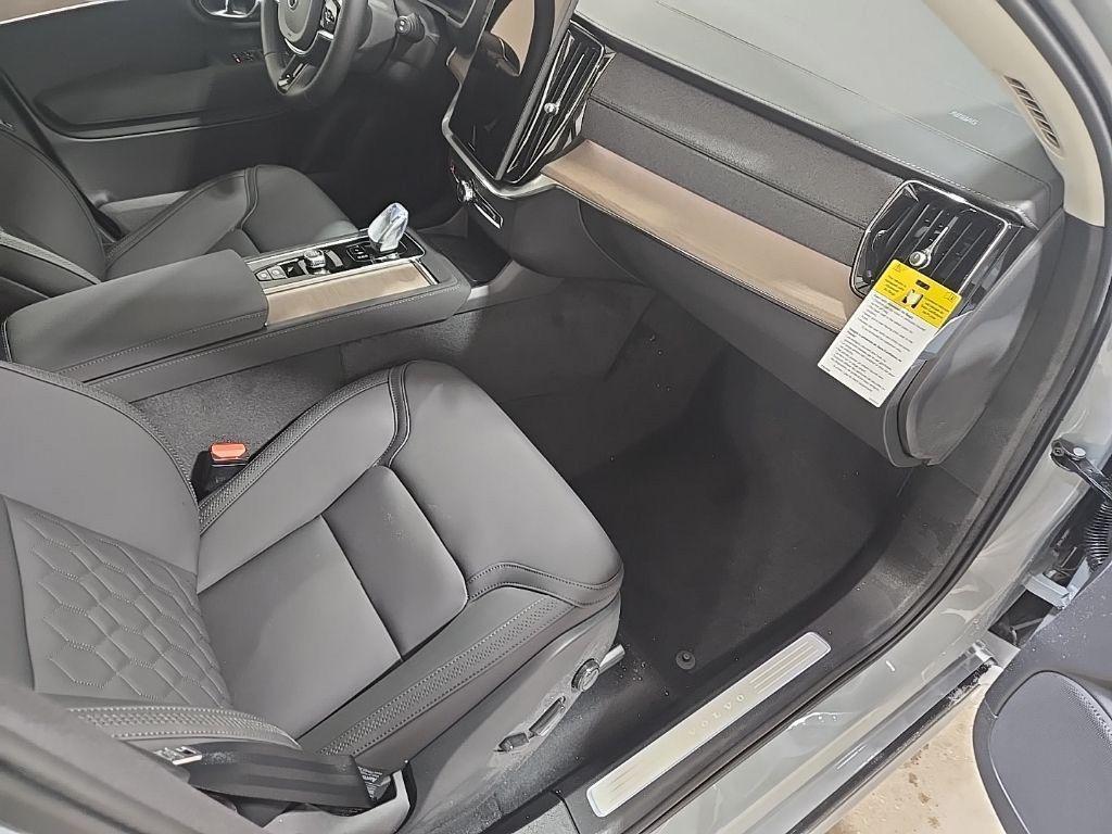 new 2026 Volvo XC90 car, priced at $72,705