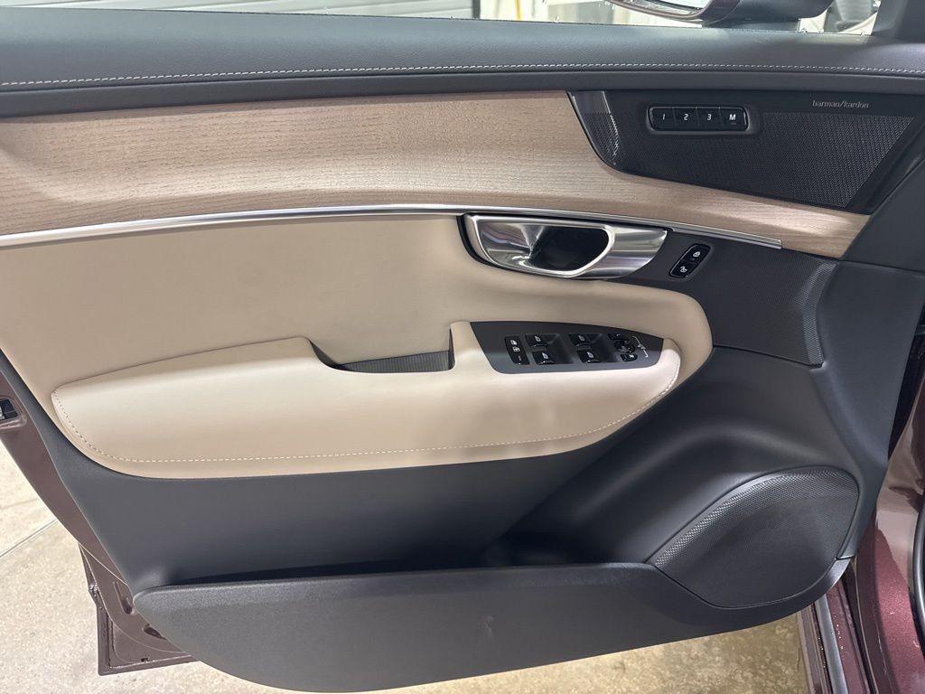 new 2026 Volvo XC90 Plug-In Hybrid car, priced at $82,455
