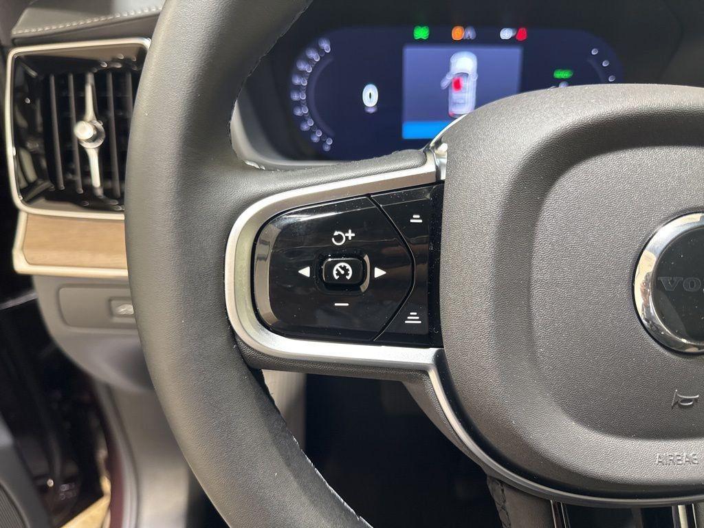 new 2026 Volvo XC90 Plug-In Hybrid car, priced at $82,455