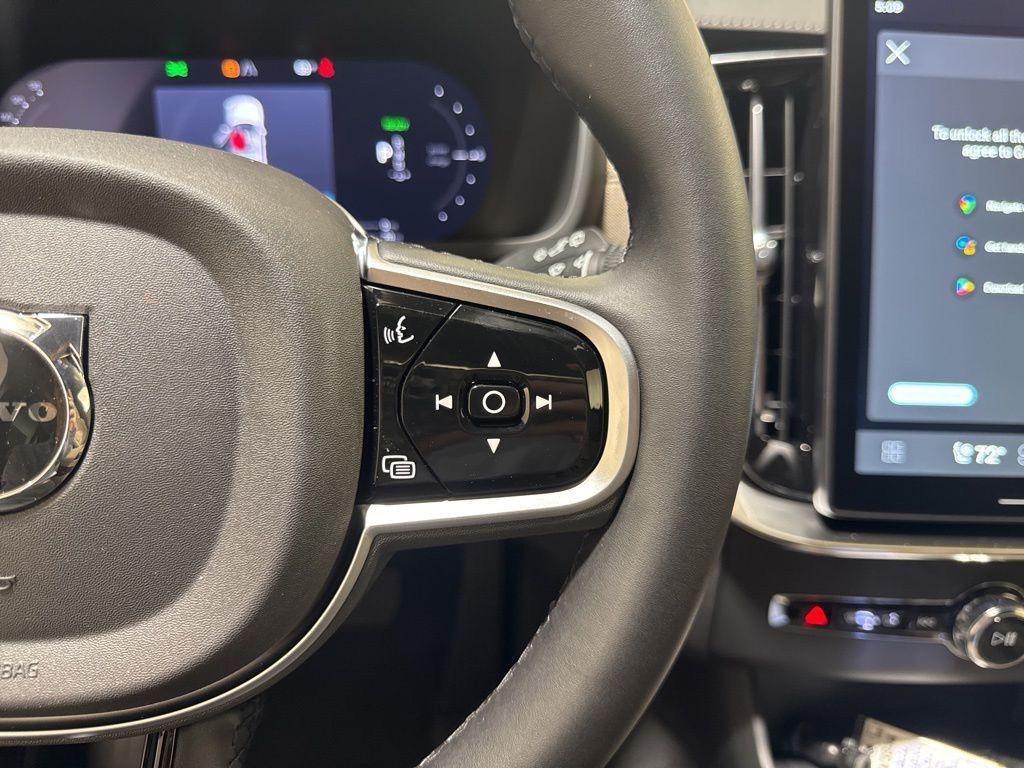 new 2026 Volvo XC90 Plug-In Hybrid car, priced at $82,455