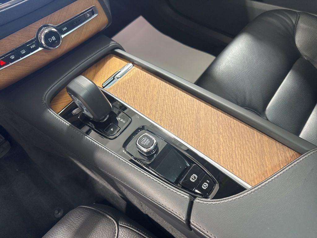 used 2023 Volvo XC90 car, priced at $41,898