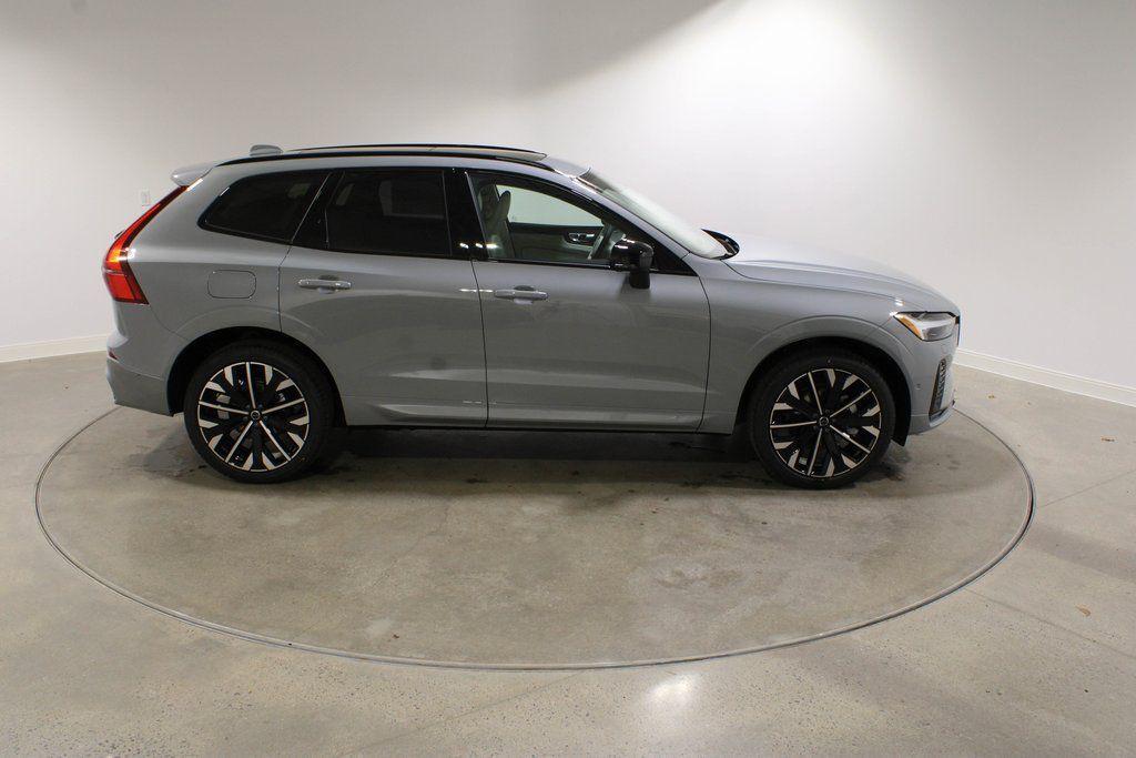 new 2026 Volvo XC60 car, priced at $63,935