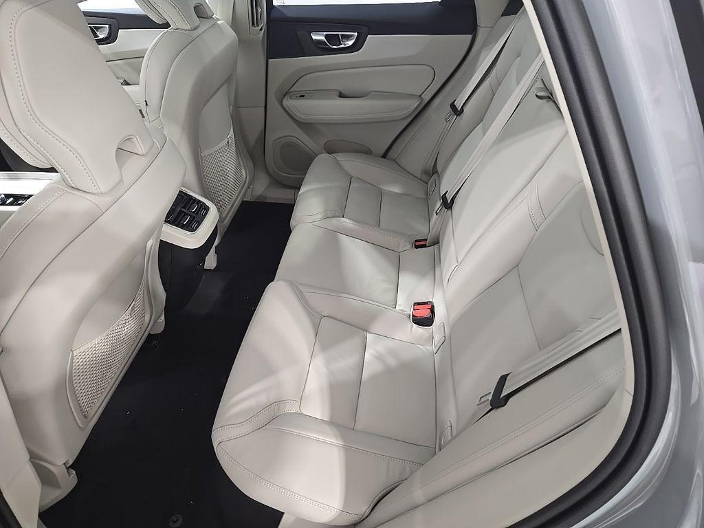 new 2026 Volvo XC60 car, priced at $63,935
