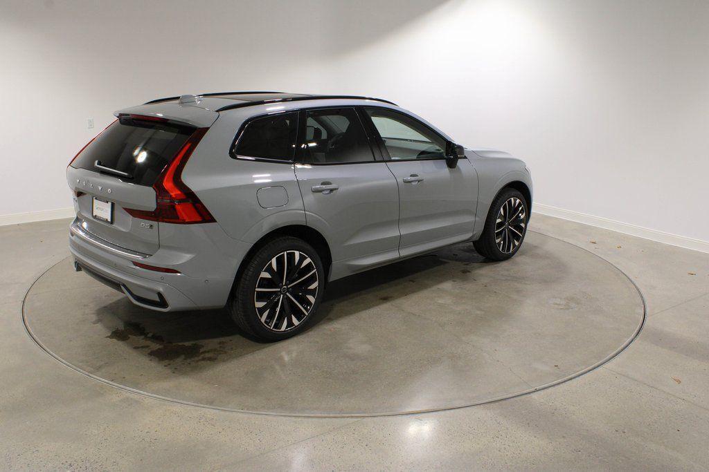 new 2026 Volvo XC60 car, priced at $63,935