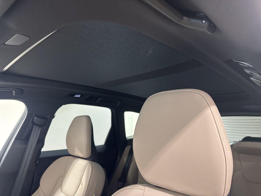 new 2026 Volvo XC60 car, priced at $58,870