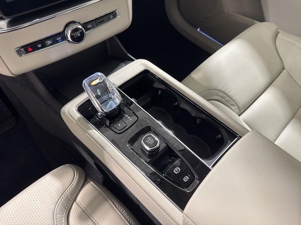 new 2026 Volvo XC90 car, priced at $75,155