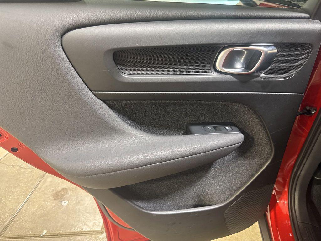 used 2024 Volvo XC40 car, priced at $35,988