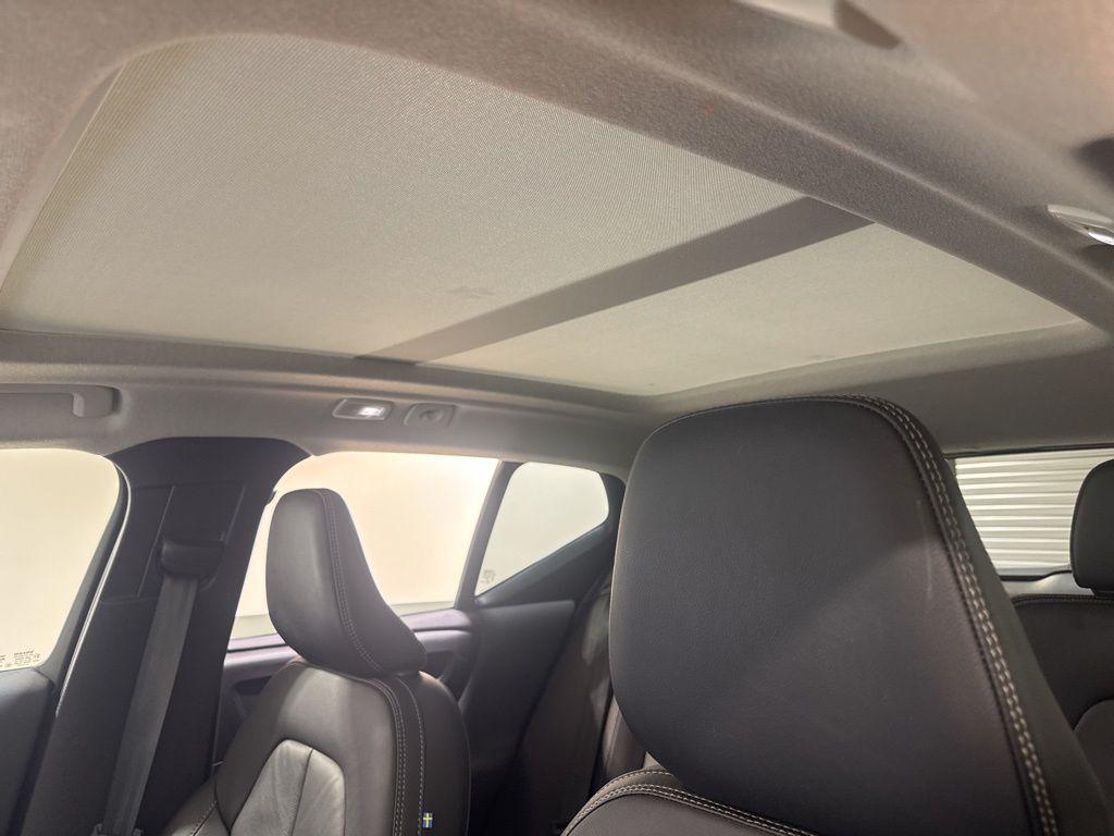 used 2024 Volvo XC40 car, priced at $35,988