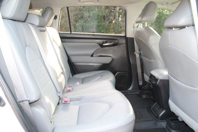 used 2023 Toyota Highlander car, priced at $32,987