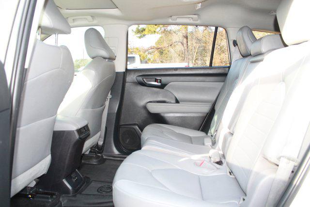used 2023 Toyota Highlander car, priced at $32,987