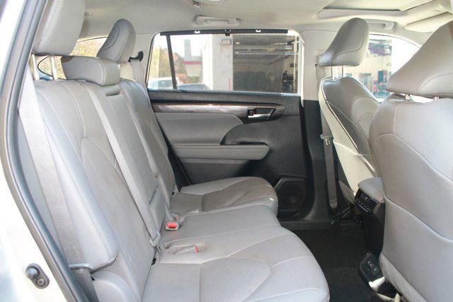 used 2023 Toyota Highlander car, priced at $33,987