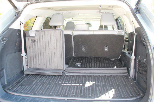 used 2023 Toyota Highlander car, priced at $33,987