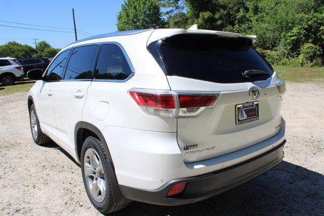 used 2016 Toyota Highlander car, priced at $17,250