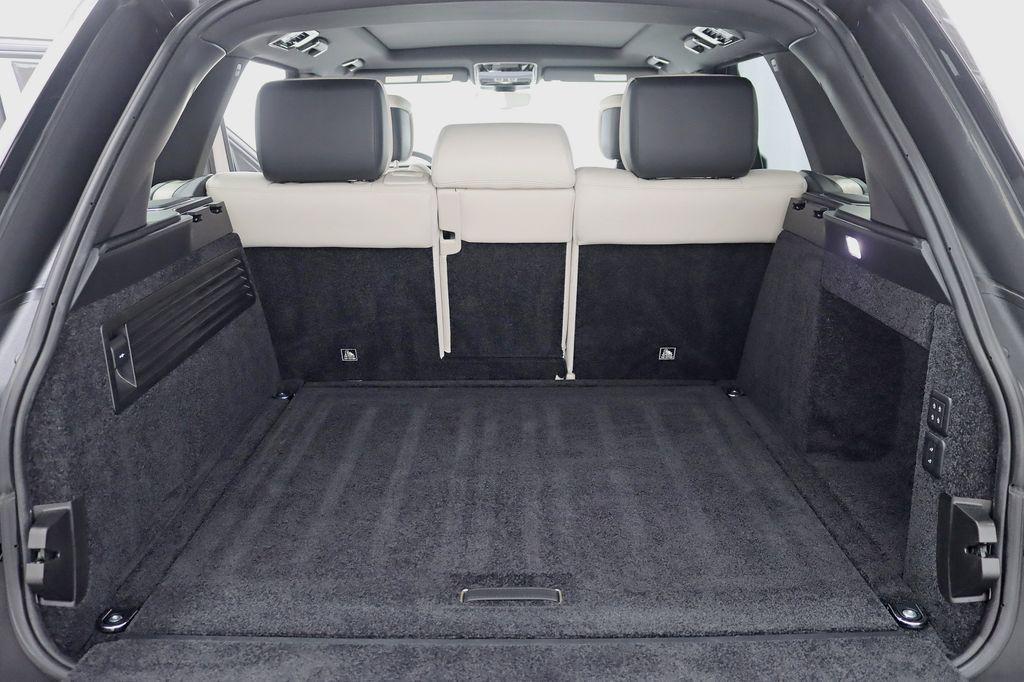Land Rover Range Rover view 40