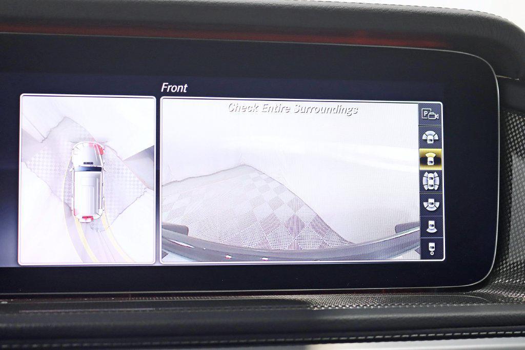 Mercedes-Benz G-Class view 21