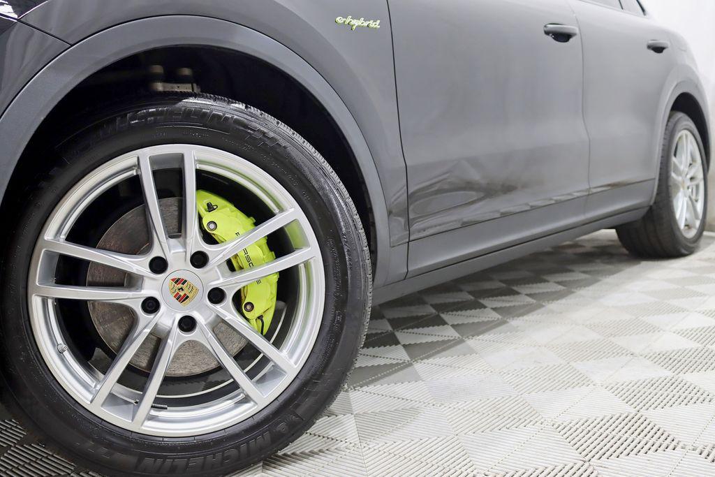 used 2019 Porsche Cayenne car, priced at $37,980