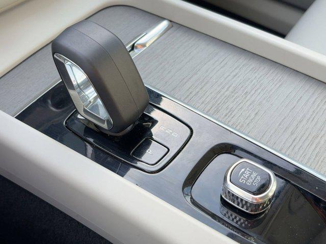 used 2023 Volvo XC60 car, priced at $32,897