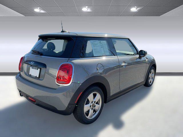 used 2021 MINI Hardtop car, priced at $21,898