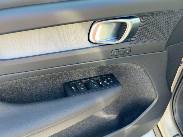 new 2026 Volvo XC40 car, priced at $48,010