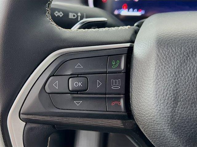 used 2024 Jeep Grand Cherokee car, priced at $27,975