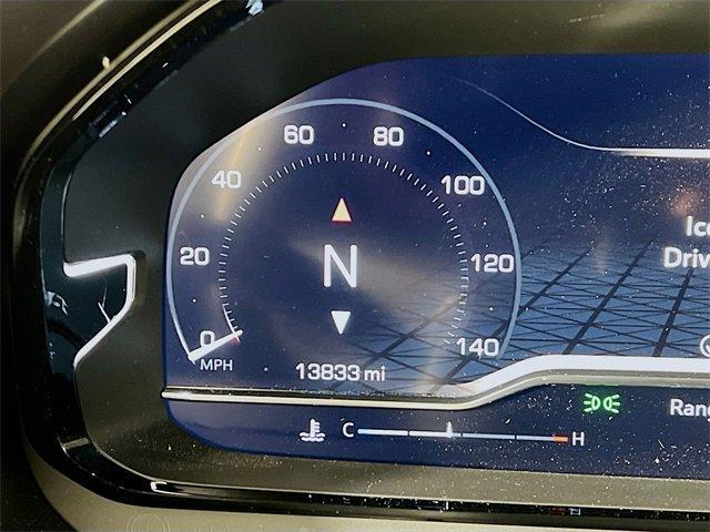 used 2024 GMC Yukon XL car, priced at $79,975