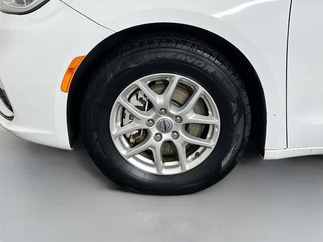 used 2024 Chrysler Pacifica car, priced at $29,975