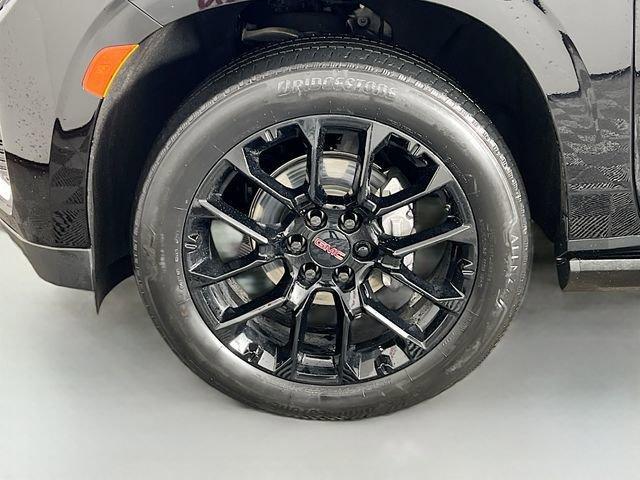 used 2023 GMC Yukon car, priced at $62,975