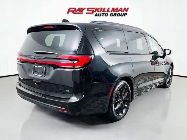 used 2024 Chrysler Pacifica car, priced at $39,925